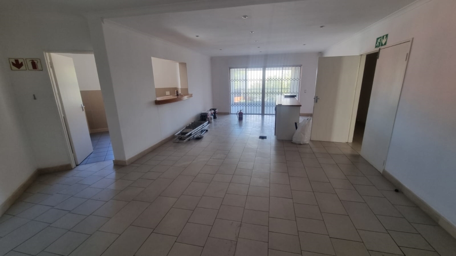 To Let commercial Property for Rent in Montague Gardens Western Cape